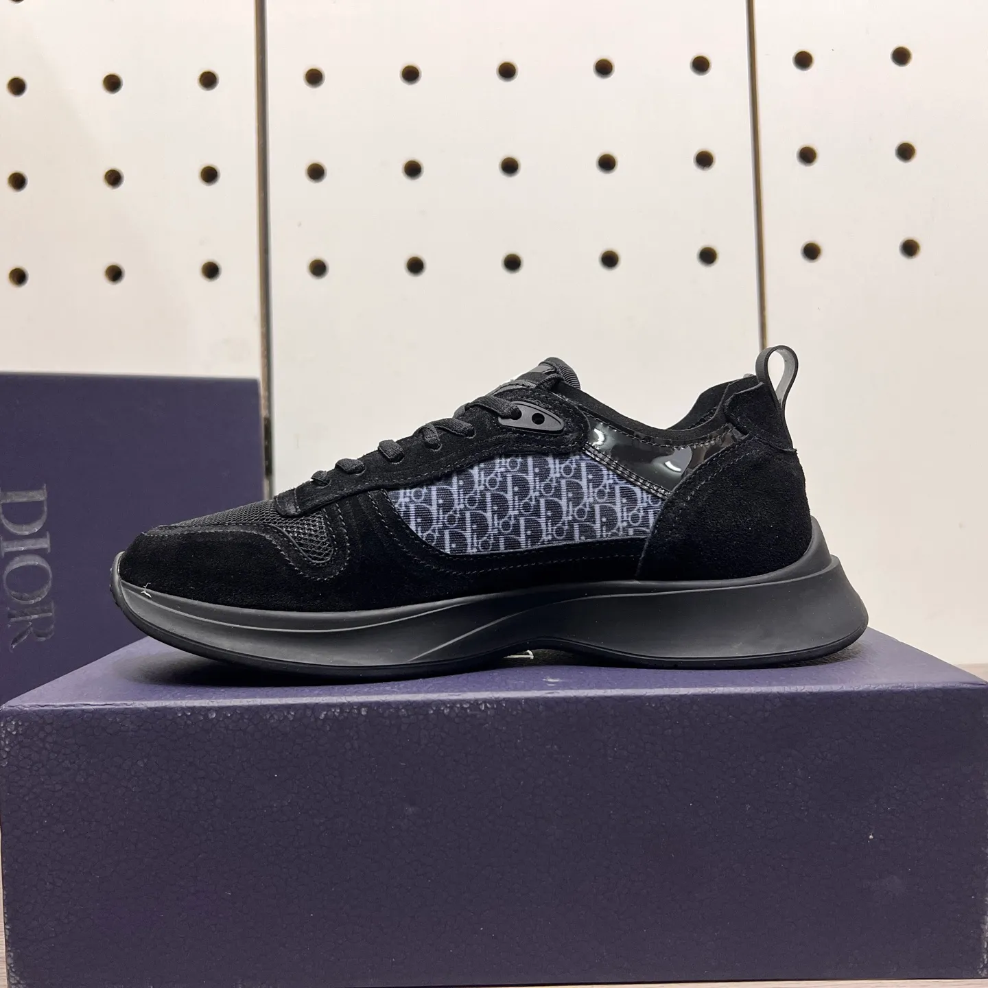 Men's Men's Shoes 💰: 380💰《Dior》The latest and most popular casual shoes, top brand [seduce] luxury~purchase, top~quality. [Strong] The upper is made of imported breathable cowhide with material ➕ breathable sheepskin feet (•) and fine workmanship. Original stylish and stylish soft rubber wear-resistant foreskin outsole, light and comfortable on the foot, size: 38-44, (customized 45, 46), four colors available